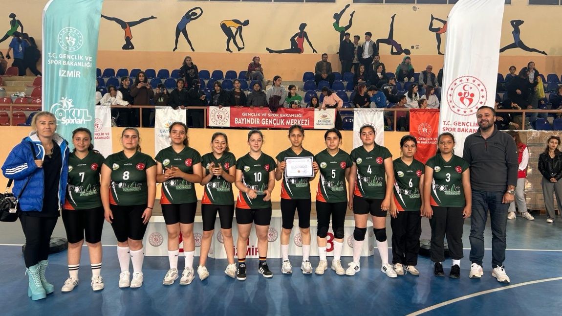 Yıldız Kızlar Voleybol Takımımız, Bayındır'da düzenlenen ilçe voleybol turnuvasına katıldı.